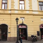 公寓 Szechenyi *