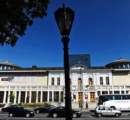 Szechenyi Daire Eğri